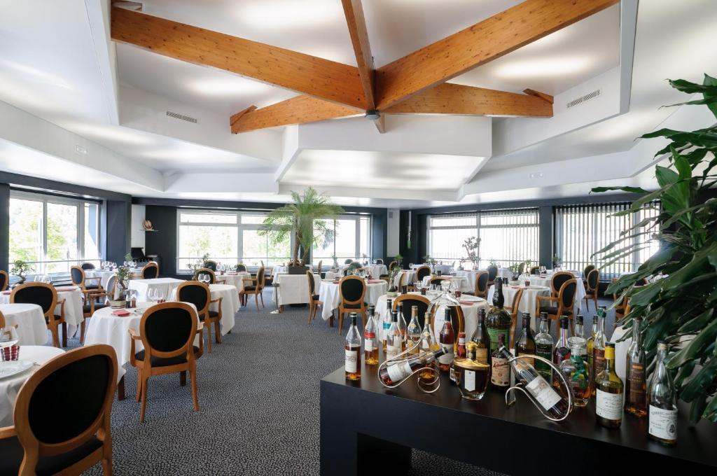ננטואה Hotel-Restaurant De L'Embarcadere מראה חיצוני תמונה